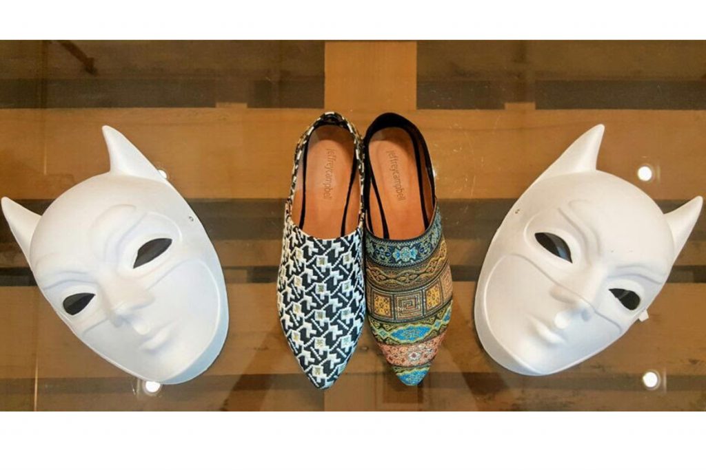 נעליים מרוקאיות מקושטות של ג'פרי קמפבל